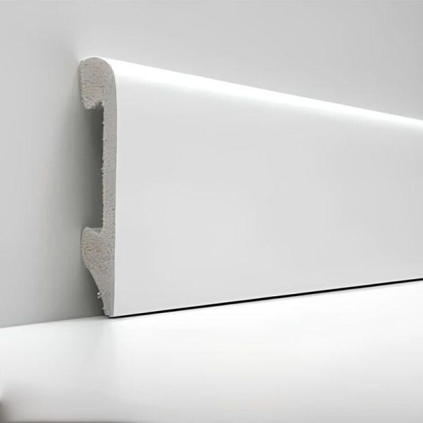 Zócalo Resistente al Agua Top Round Blanco Polar 14mm x 75mm x 2400mm x 20 unidades